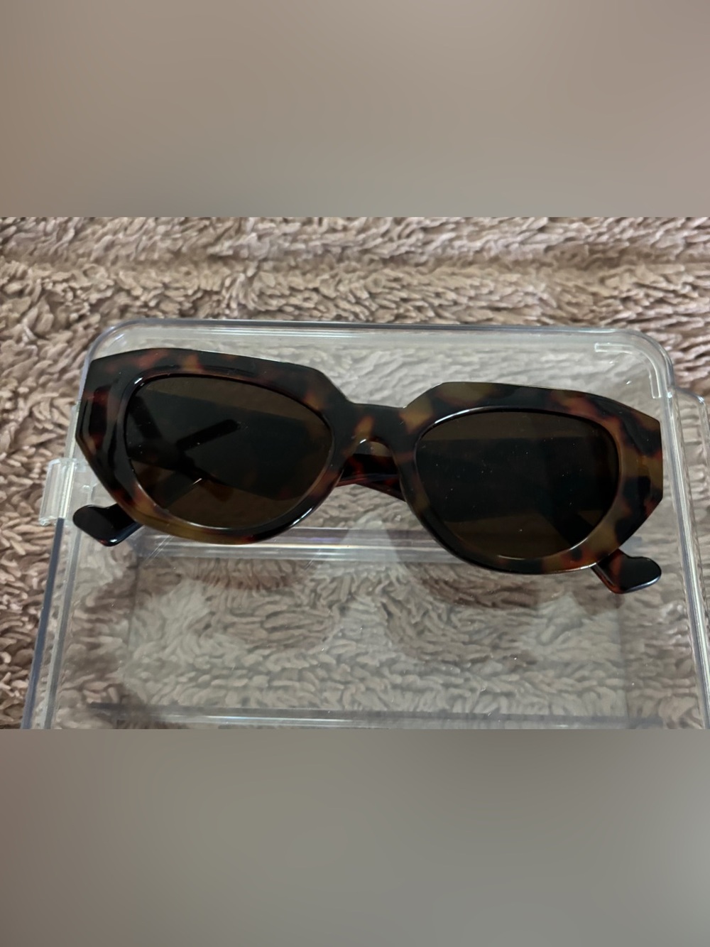 Women's Tortoiseshell Cat-Eye Sunglasses - Dark Lens